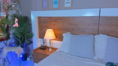 Snapshot of emma_bakker_ chatting on June 2026 07:24:02 AM Emma online show from June 2026 07:24:02 AM