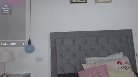 Emma online show from September 2025 04:25:02 AM