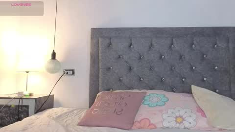 Emma online show from December 2025 02:39:01 AM