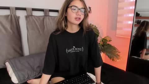 Emma Bloom online show from February 2025 08:13:02 PM