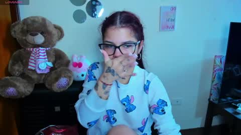 emma_boo_ online show from April 2026 03:37:02 PM