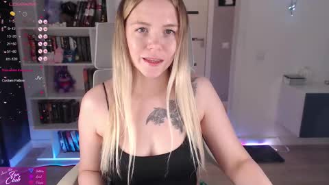 Emma online show from November 2025 09:46:01 PM