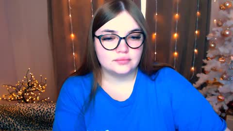 Snapshot of emma_dorn chatting on December 2024 07:58:01 AM Eva online show from December 2024 07:58:01 AM