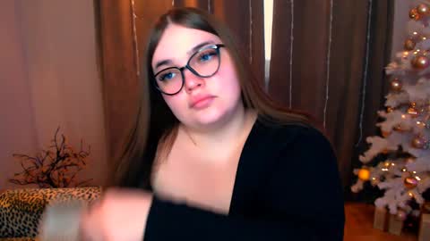 Snapshot of emma_dorn chatting on December 2024 06:58:01 AM Eva online show from December 2024 06:58:01 AM