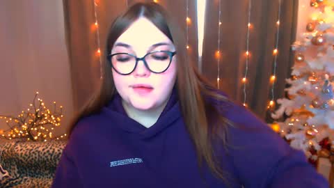 Snapshot of emma_dorn chatting on December 2024 10:30:01 AM Eva online show from December 2024 10:30:01 AM