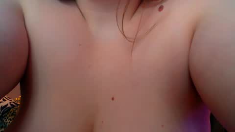 Snapshot of emma_dorn chatting on December 2024 11:39:02 AM Eva online show from December 2024 11:39:02 AM