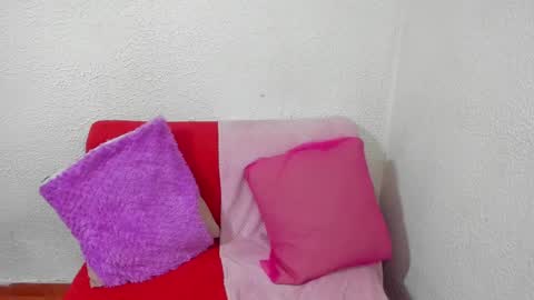 Emma online show from March 2025 03:46:02 AM