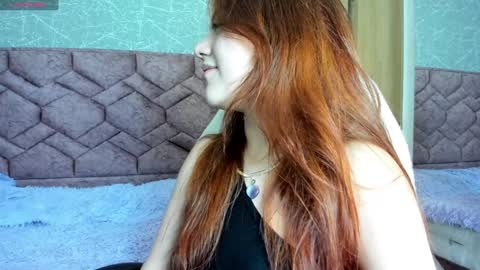 Snapshot of emma_ford1 chatting on January 2025 04:39:02 AM Emma  online show from January 2025 04:39:02 AM