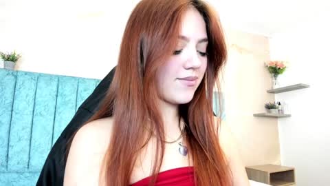 Snapshot of emma_ford1 chatting on February 2025 07:48:01 AM Emma  online show from February 2025 07:48:01 AM