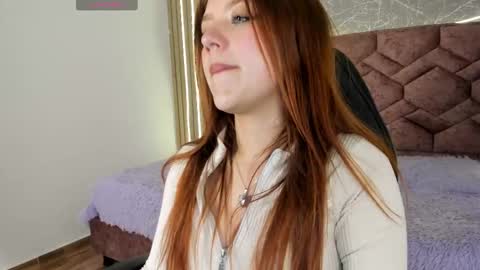 Snapshot of emma_ford1 chatting on February 2025 12:30:01 AM Emma  online show from February 2025 12:30:01 AM