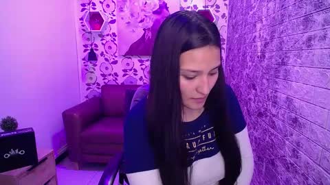 Snapshot of emma_garciaa_ chatting on March 2025 10:22:01 AM emma online show from March 2025 10:22:01 AM