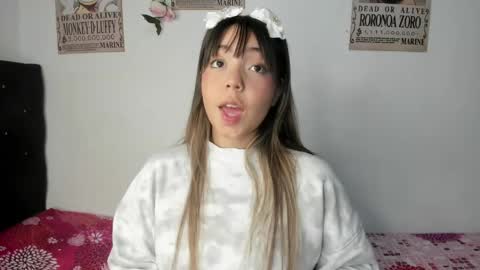 Snapshot of emma_grayys chatting on June 2026 06:22:02 PM emma_grayys online show from June 2026 06:22:02 PM