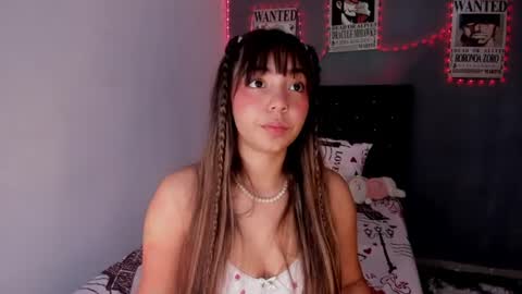 Snapshot of emma_grayys chatting on July 2026 09:35:01 AM emma_grayys online show from July 2026 09:35:01 AM