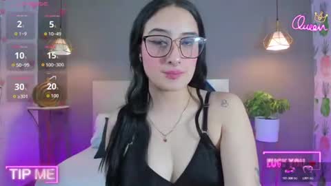 E M M A online show from June 2026 07:50:01 PM