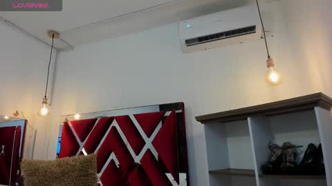 emma_jewl online show from December 2025 07:09:01 PM