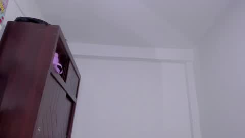 whises lits        online show from October 2025 12:02:02 PM