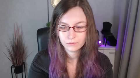 emma online show from November 2025 07:30:02 AM