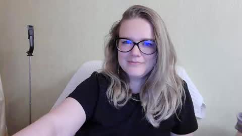 Snapshot of emma_misty_ chatting on September 2025 04:56:01 PM emma_misty_ online show from September 2025 04:56:01 PM