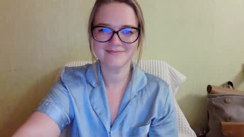 Snapshot of emma_misty_ chatting on October 2025 05:35:02 PM emma_misty_ online show from October 2025 05:35:02 PM