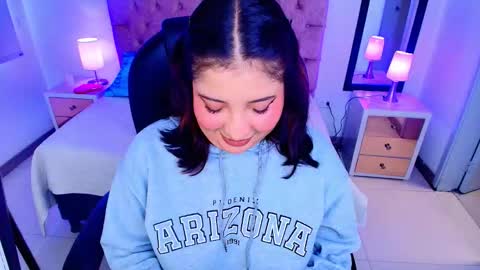 Snapshot of emma_monserratt chatting on November 2025 08:08:02 PM Emma Monserratt online show from November 2025 08:08:02 PM