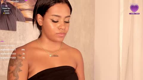 Snapshot of emma_morgann chatting on December 2024 05:29:02 PM Emma Morgann online show from December 2024 05:29:02 PM