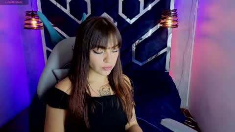 Snapshot of emma_ramone chatting on May 2026 12:57:01 PM emma_ramone online show from May 2026 12:57:01 PM