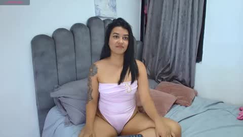 Snapshot of emma_saenz01 chatting on May 2026 06:43:01 AM emma_saenz01 online show from May 2026 06:43:01 AM