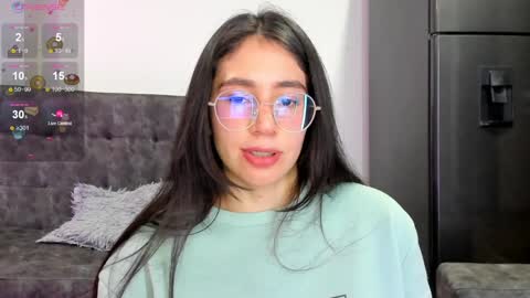 Snapshot of emma_sandovaal chatting on December 2024 02:13:01 AM Emma online show from December 2024 02:13:01 AM