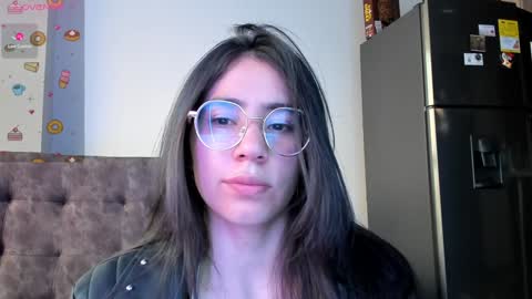 Snapshot of emma_sandovaal chatting on January 2025 10:35:02 PM Emma online show from January 2025 10:35:02 PM