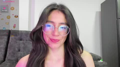Snapshot of emma_sandovaal chatting on January 2025 02:22:02 AM Emma online show from January 2025 02:22:02 AM