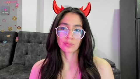 Snapshot of emma_sandovaal chatting on February 2025 02:58:01 AM Emma online show from February 2025 02:58:01 AM