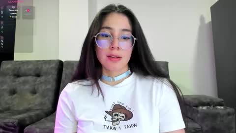 Snapshot of emma_sandovaal chatting on October 2025 03:27:01 AM Emma online show from October 2025 03:27:01 AM