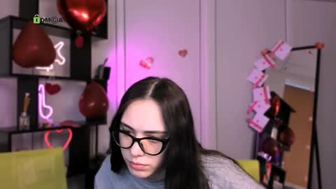 emma_swee online show from February 2026 06:09:01 AM