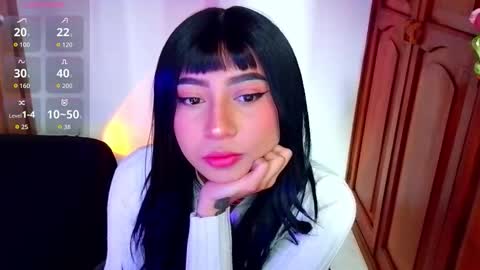 Emma web online show from November 2025 03:45:02 PM