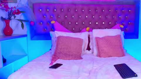 neko  online show from October 2025 09:48:02 PM