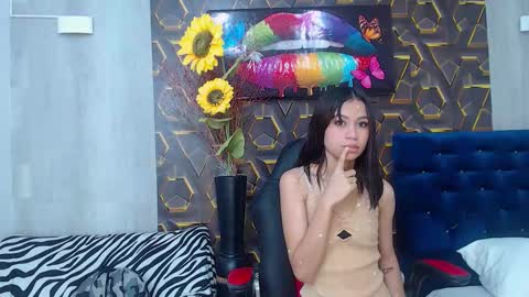 EMMA online show from October 2025 08:19:01 PM