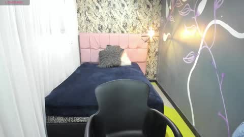 Snapshot of emmaaevans_ chatting on February 2025 11:50:02 AM Emma Evans online show from February 2025 11:50:02 AM