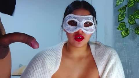 Snapshot of emmaandpablo_mask11 chatting on February 2026 10:47:02 AM emmaandpablo_mask11 online show from February 2026 10:47:02 AM