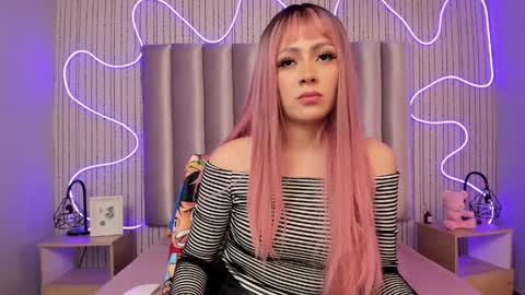 Snapshot of emmabanner chatting on March 2026 10:33:01 PM Natalia online show from March 2026 10:33:01 PM