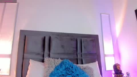 emma becket online show from February 2025 03:47:02 AM