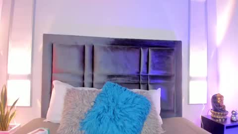 emma becket online show from March 2025 03:37:02 AM