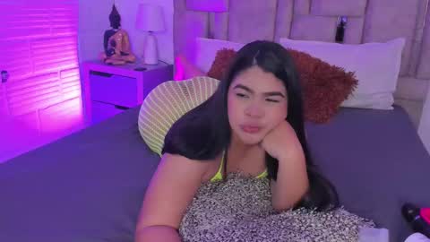 emma becket online show from November 2025 04:11:01 AM