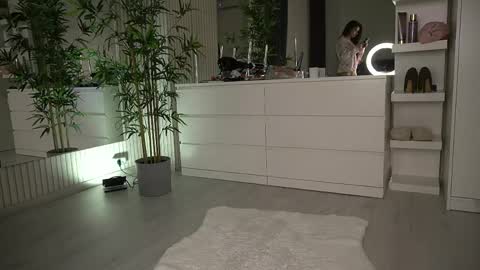 emmablanco online show from April 2026 05:24:02 AM