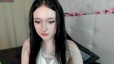 Snapshot of emmablissa chatting on June 2026 01:22:01 AM emmablissa online show from June 2026 01:22:01 AM