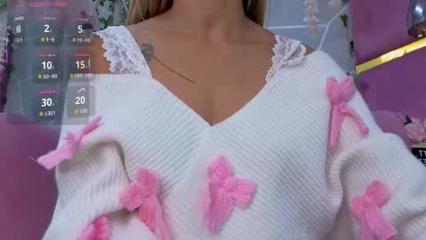 emma cortez online show from October 2025 11:55:01 AM