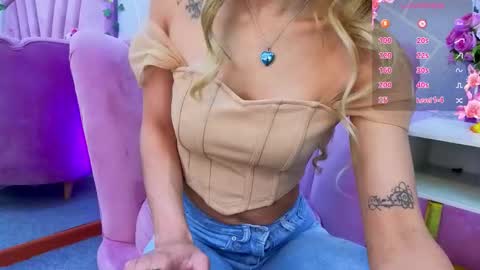 emma cortez online show from November 2025 11:51:02 AM