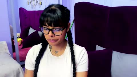 emmaebony_ online show from February 2026 04:41:01 PM