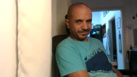 Ariel online show from November 2025 08:16:01 PM