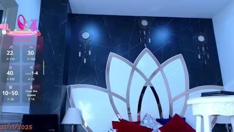 Emma online show from November 2025 09:36:02 PM