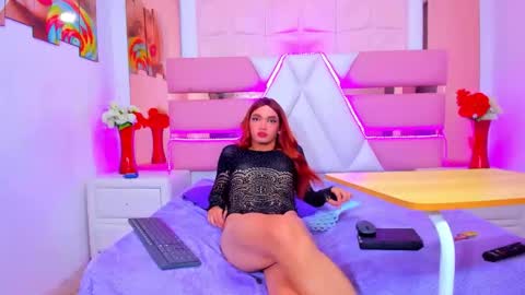 Emma Hilton online show from June 2026 10:59:01 PM
